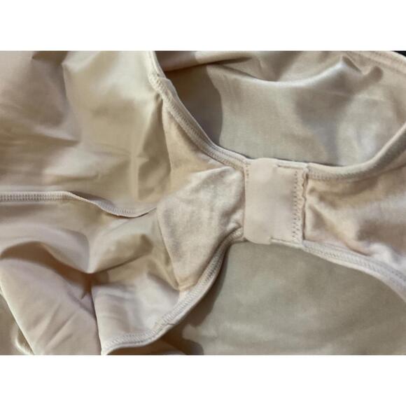 Assets Spanx Light Beige Women's Shapewear Bodysuit with Adjustable Straps - Picture 11 of 13